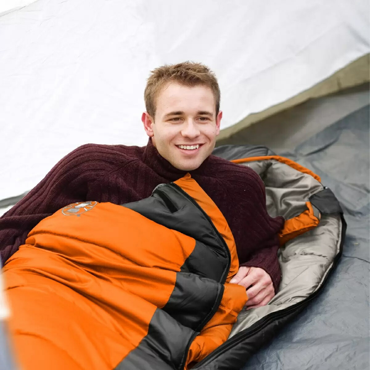 楽天市場】☆2種から選べる☆【コールマン 寝袋 収納袋付き】【最高級