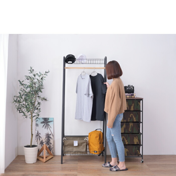 楽天市場】＼レビューで1000円クーポン!／ 棚付き 天然木使用 ハンガー