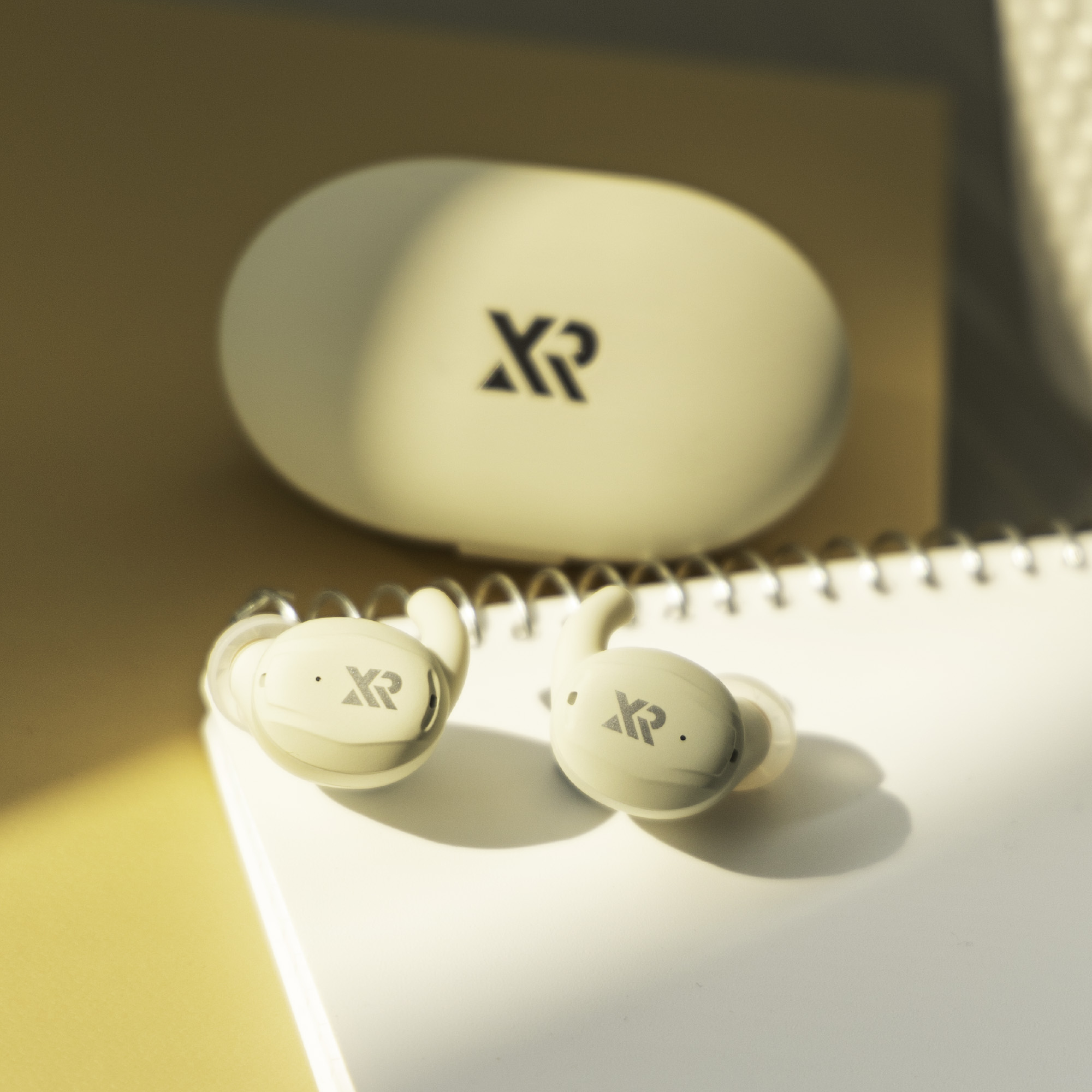 楽天市場】聴力測定＆AI設定 スマート集音器イヤホン XROUND HEAR