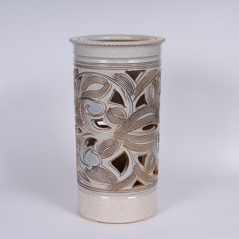 楽天市場】【10%OFF】傘立て 陶器 信楽焼 唐草透し彫 (かすみ釉) 傘立