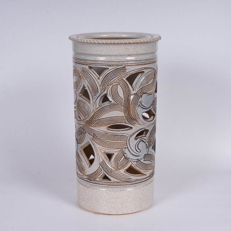 楽天市場】【10%OFF】傘立て 陶器 信楽焼 唐草透し彫 (かすみ釉) 傘立