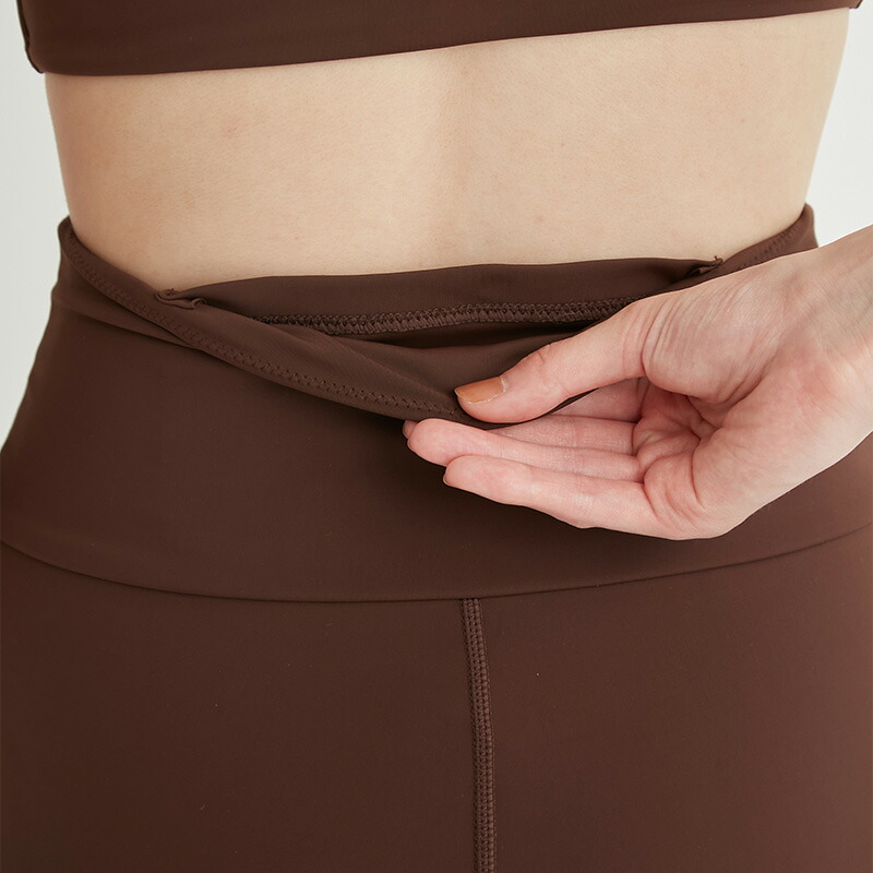 楽天市場】【セール 30％OFF】エミ emmi ヨガウェア レギンス