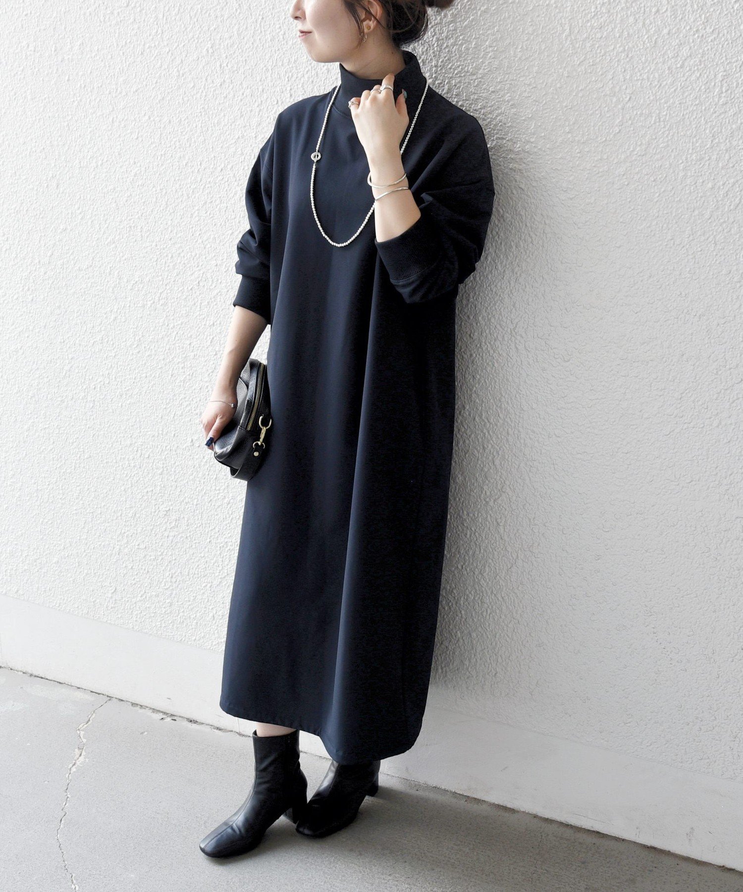 新品　BRIEFING サイド　ロゴライン　ハイネック　ワンピース セール・アウトレット】ロゴ ライン ハイネックワンピース レディス