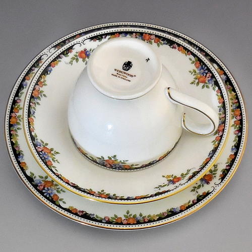 楽天市場】ウェッジウッド Wedgwood 英国製 壺印 オズボーン カップ