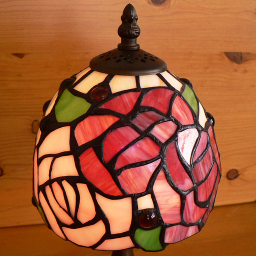 楽天市場】ステンドグラスランプ 薔薇の花 （グレイス） 小型 15×h34