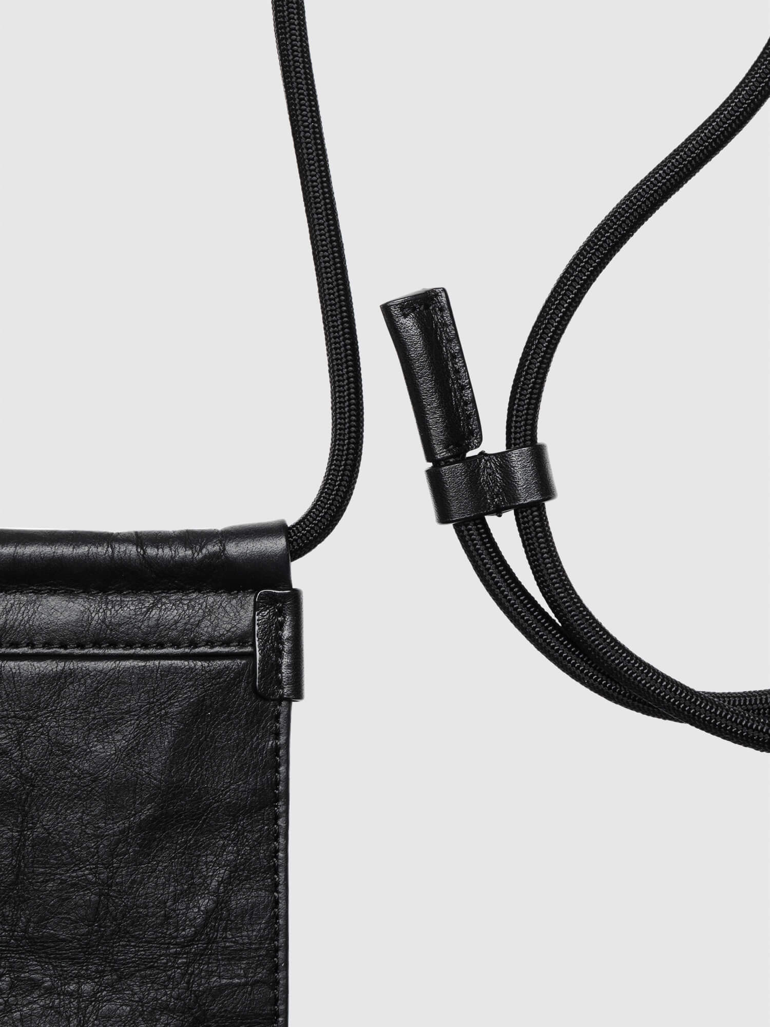 楽天市場】【土屋鞄公式】レザースマホショルダー (フラット) ATTITU