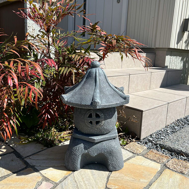 楽天市場】灯篭 石灯篭 光る ソーラー 石 灯篭 とうろう 和風 灯籠