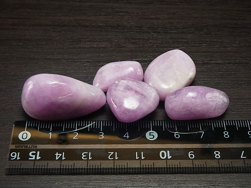 楽天市場】クンツァイト タンブル【アフガニスタン産】【約50g(5個前後