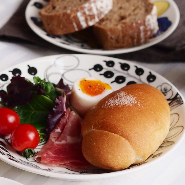 楽天市場】アラビア ブラック パラティッシ プレート 21cm / ARABIA