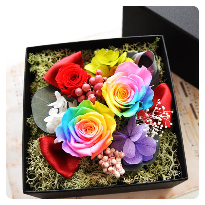 楽天市場】送料無料 本物！プリザーブドフラワー レインボーローズ