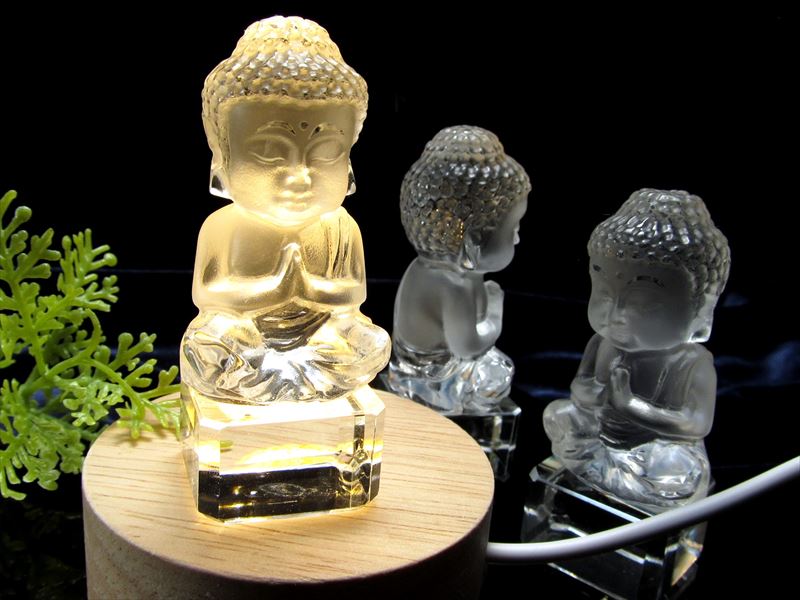 楽天市場】【全品P5倍】○選べる台座2種類【天然水晶 ミニ大仏くん