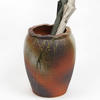 楽天市場】【38時間限定20%OFFクーポン配布中】信楽焼 火色流しツボ型