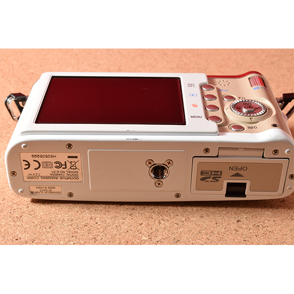 初心者用の一眼レフカメラ専門館TSS / OLYMPUS オリンパス PEN E-P1!