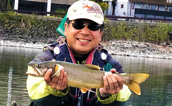 中禅寺湖ボートフライフィッシングで本命レイクトラウト＆ホンマス