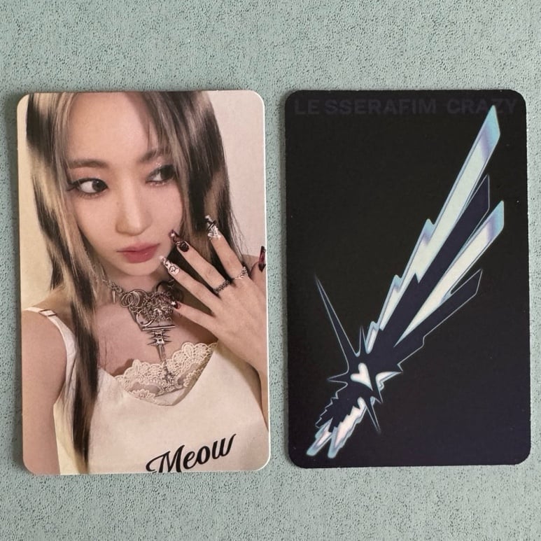 le sserafim sakura crazy hello82 exclusive | Mercari