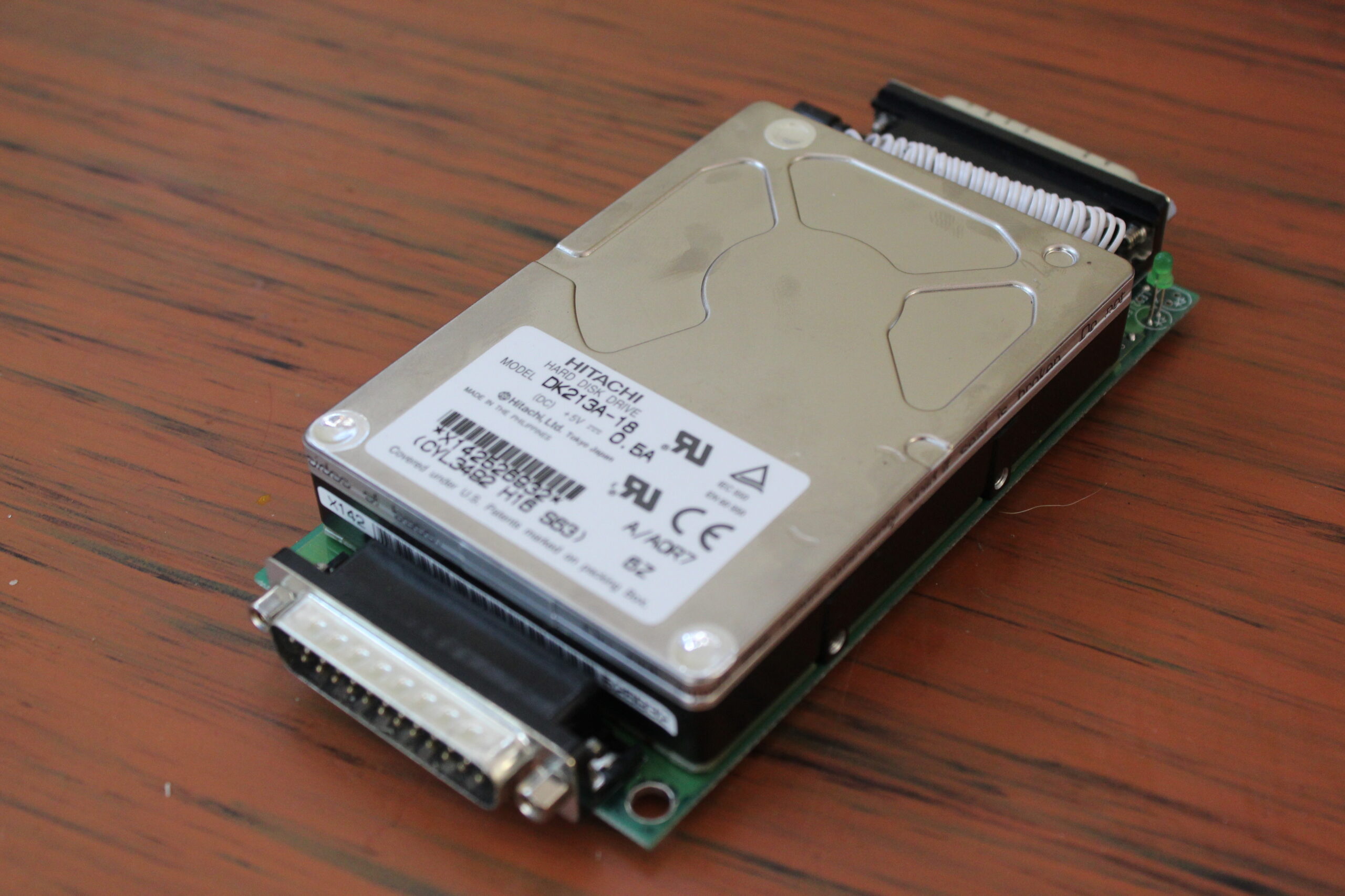 ParaDisk 250, a hard disk drive, via the printer port?! - United & Co