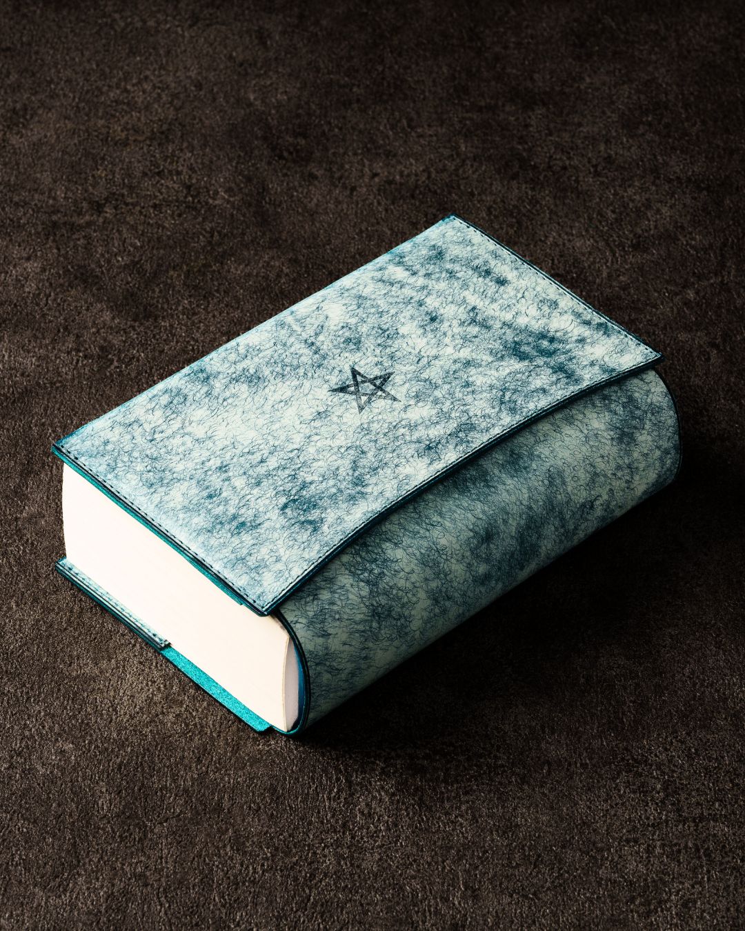 京極夏彦 ］本革 オリジナルブックカバー