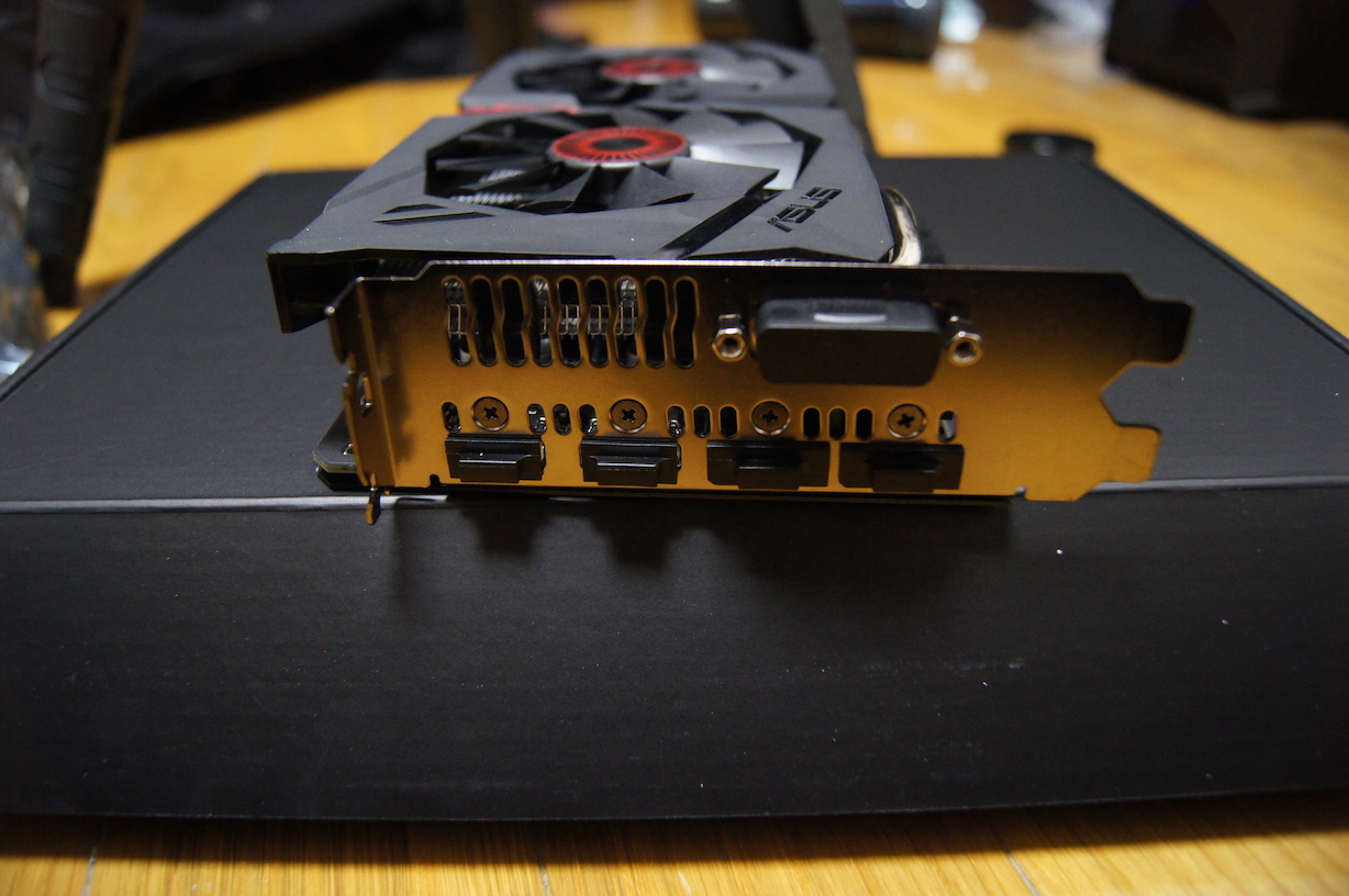 感動レビュー】ASUSのSTRIX-GTX1060-DC2O6Gがイケてる！質実剛健かつ