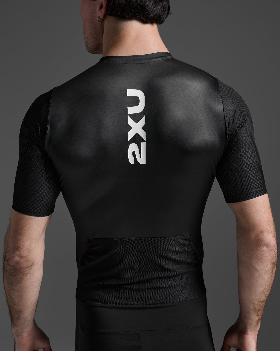Aero Hex Sleeved Trisuit – 2XU US