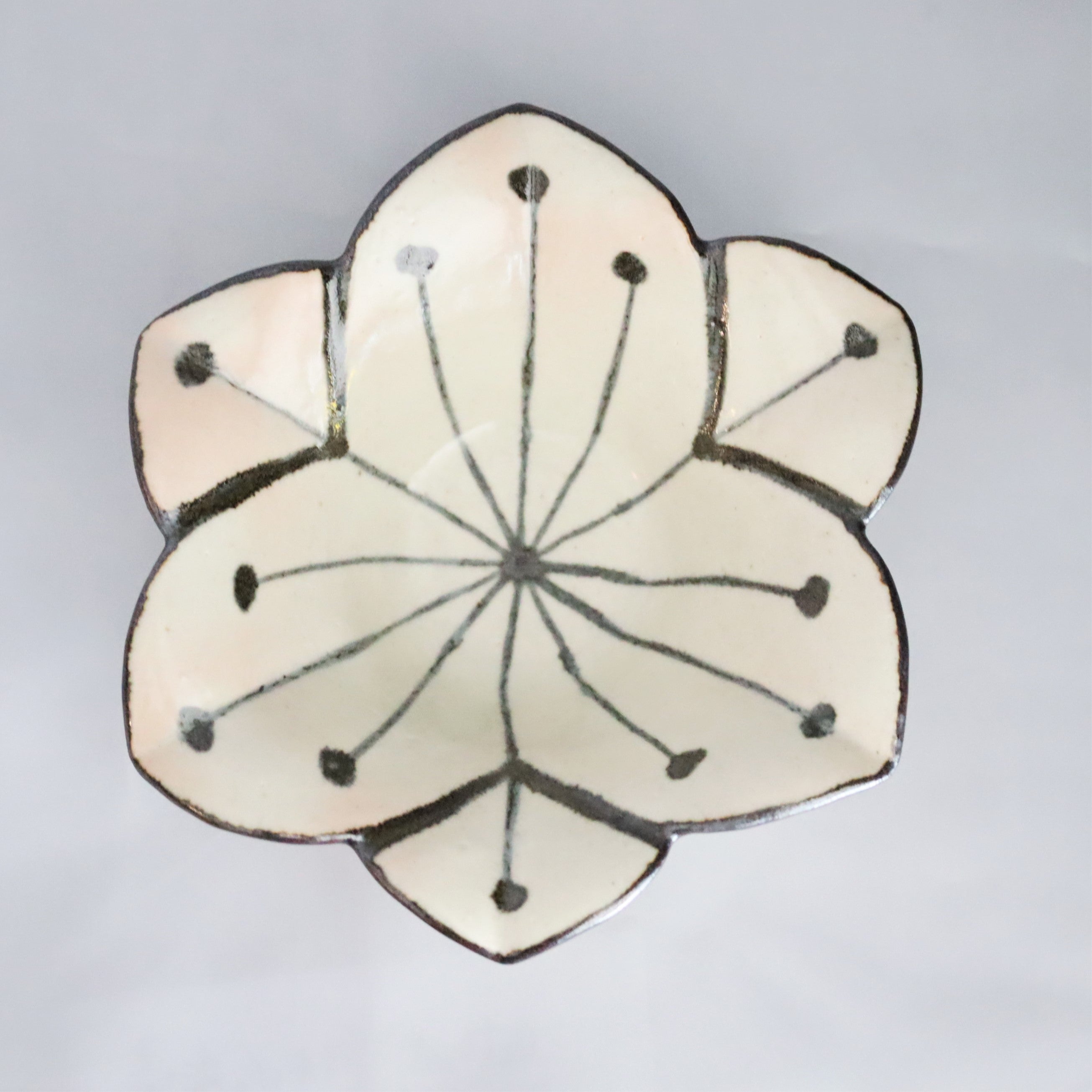 乾山写百合向付 – うつわ御結