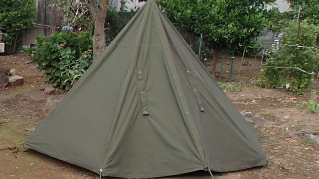 意外と知らない ポーランド軍テントの表と裏とサイズの違いと張り方