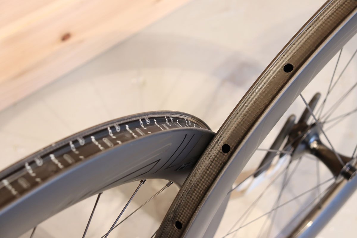 ロヴァール ROVAL RAPIDE CLX64 Disc カーボン ディスク ホイール