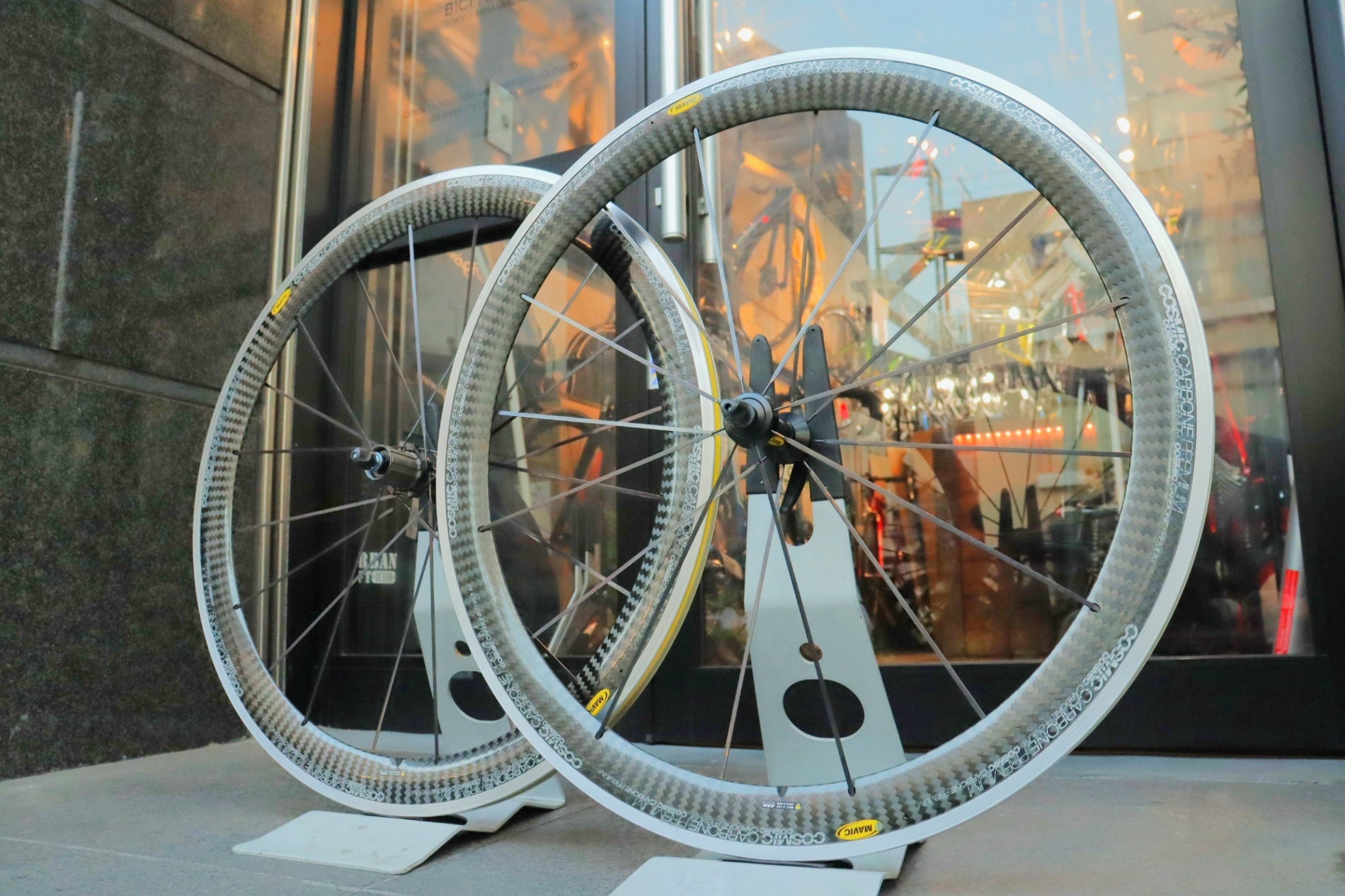 マヴィック MAVIC コスミック カーボン プレミアム COSMIC CARBONE