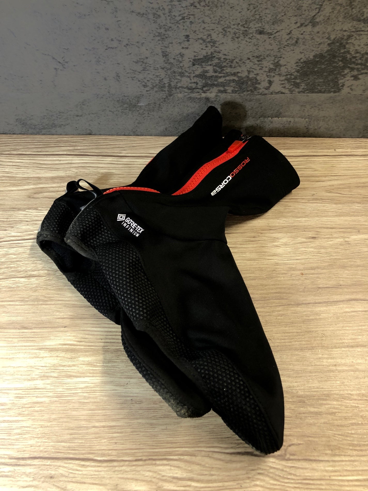 JS397 カステリ CASTELLI シューズカバー 黒 M 裏起毛 GORE TEX