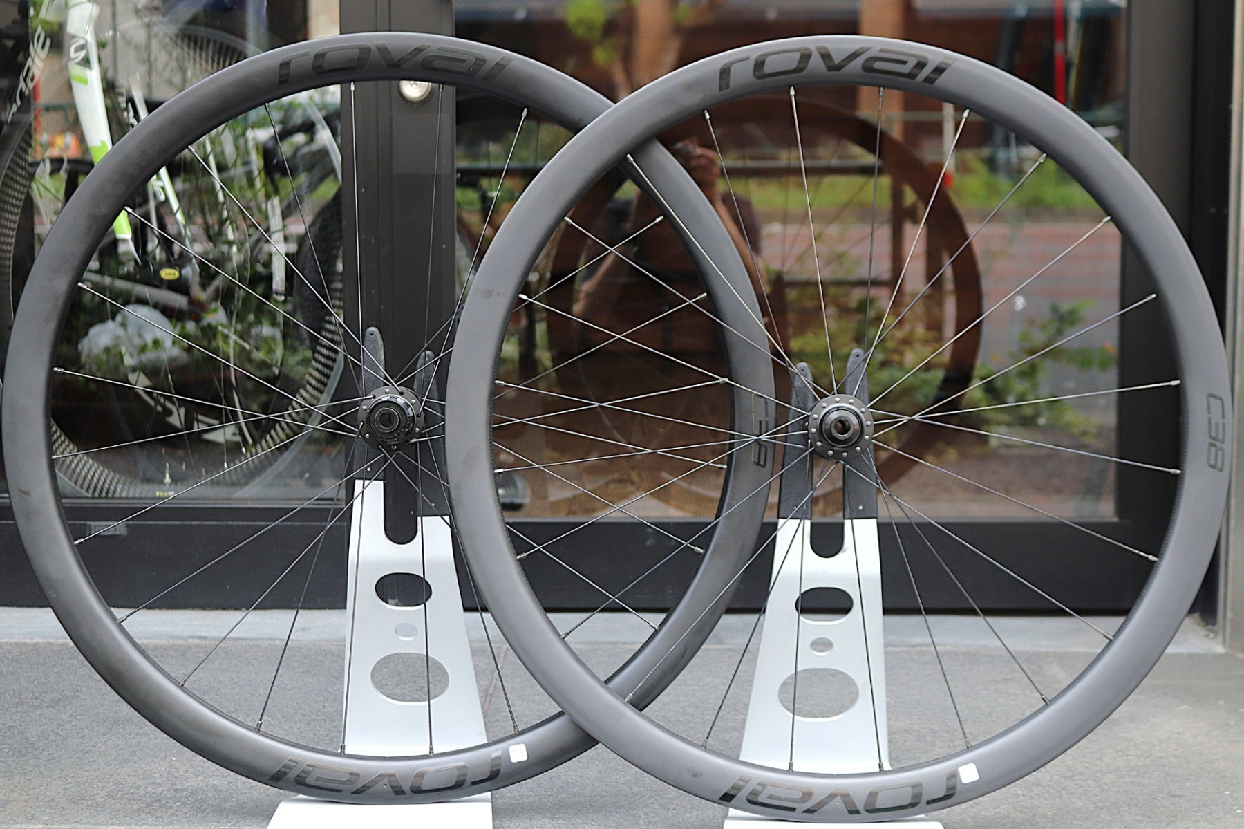 ロヴァール ROVAL C38 DISC カーボン チューブレスレディ ホイール