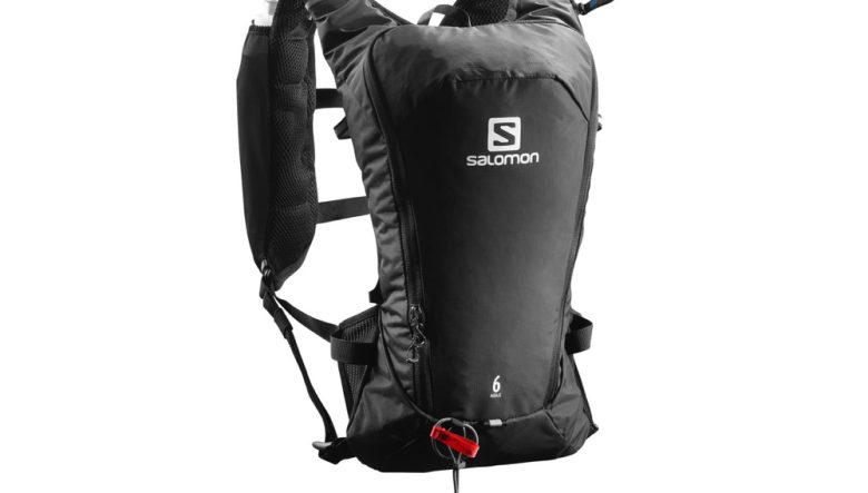 バックパックを“着る”感覚。サロモンから新ベストパックが3サイズで