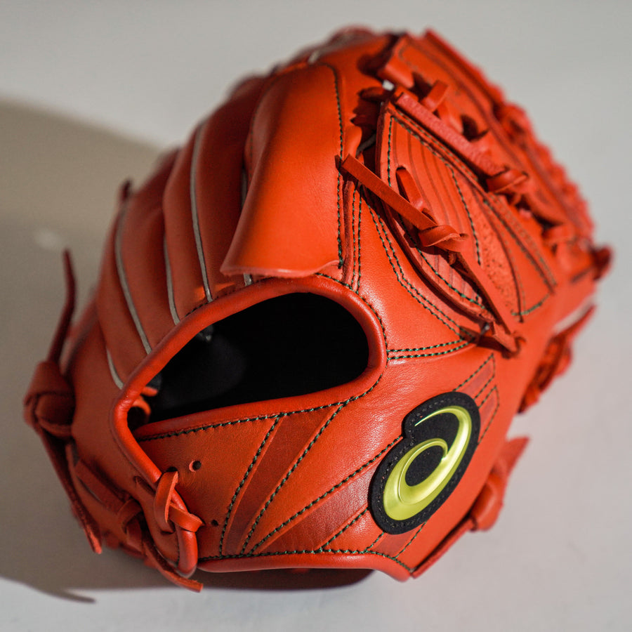 アシックス】軟式少年グラブ/投手用/3124A118/右投げ/オレンジ/610/S