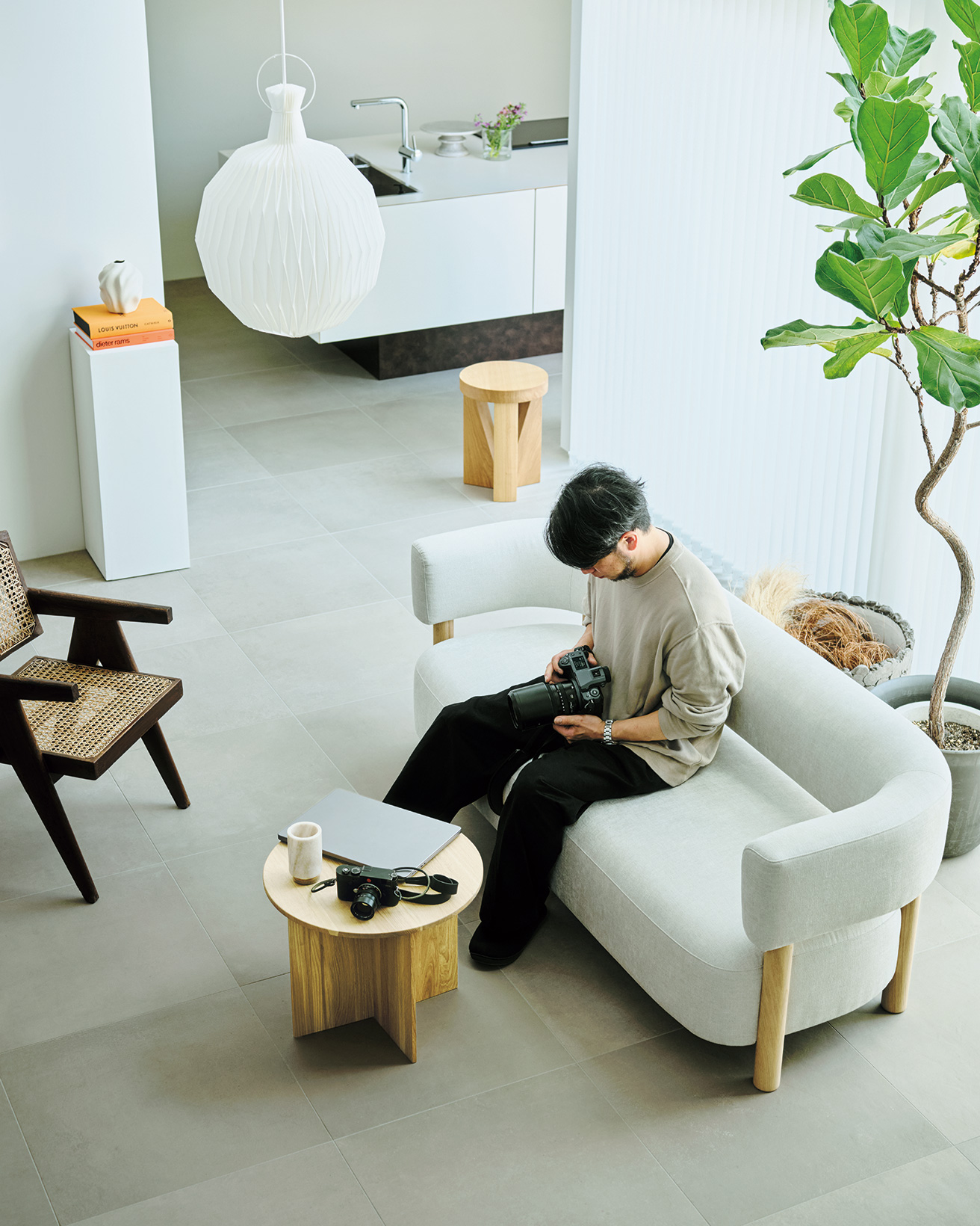 20世紀半ばの北欧のスタイルを、現代の感性で新たに解釈｜〈カリモク