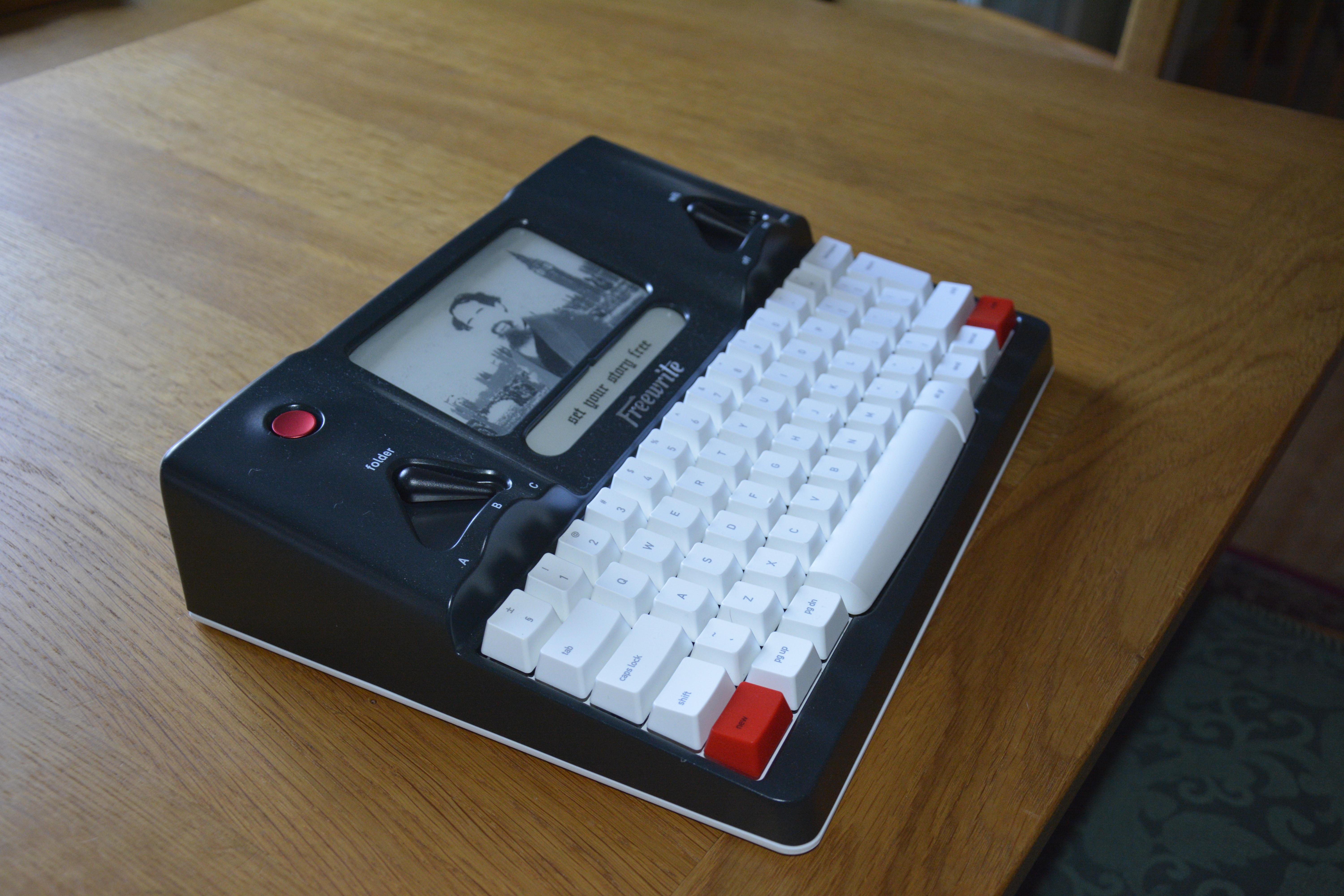 Astrohaus Freewrite – Hipsters' Bait or Worthy Device