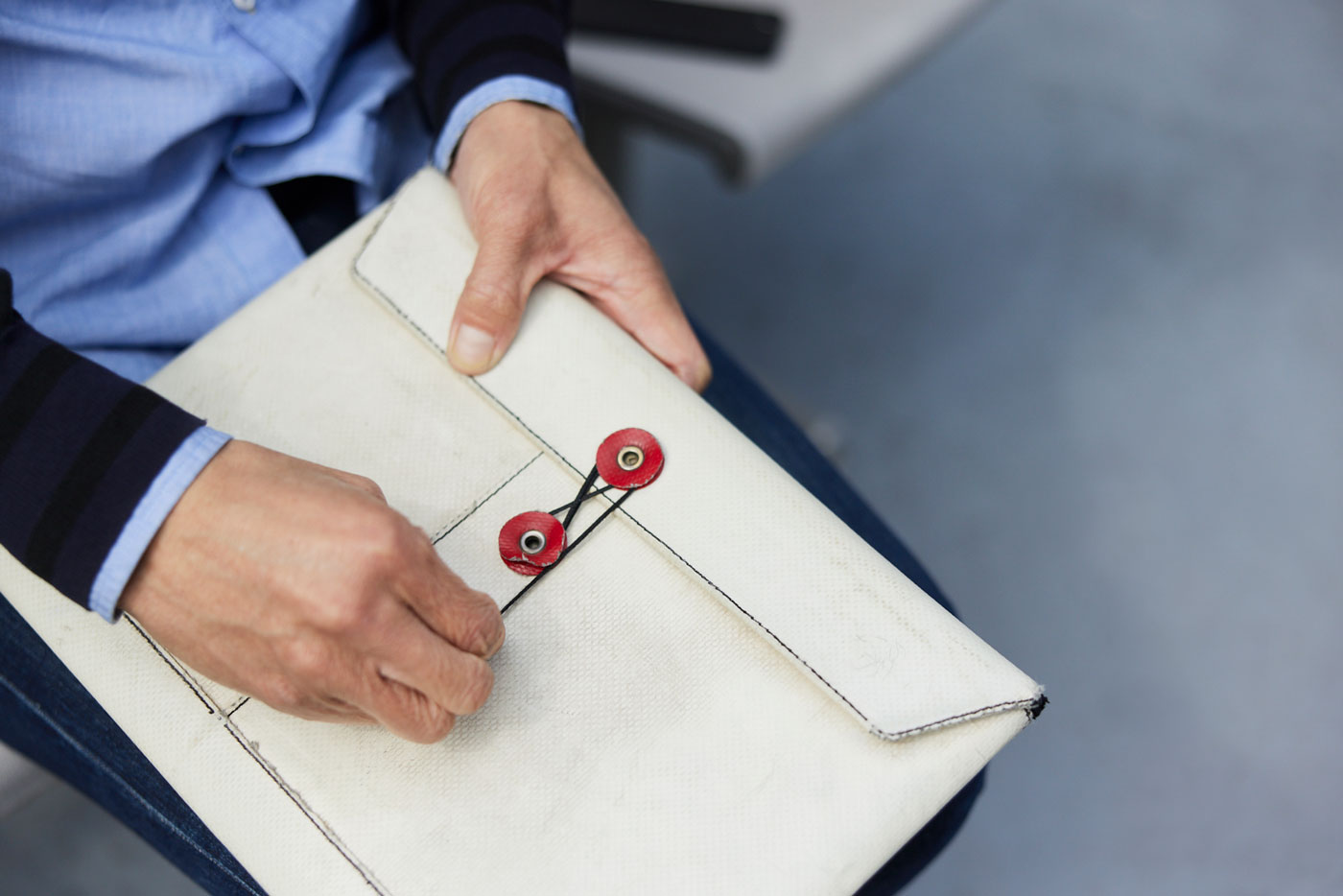 おすすめ 02 FREITAGのPCケース | 5人めのゲスト 塚本 太朗さん