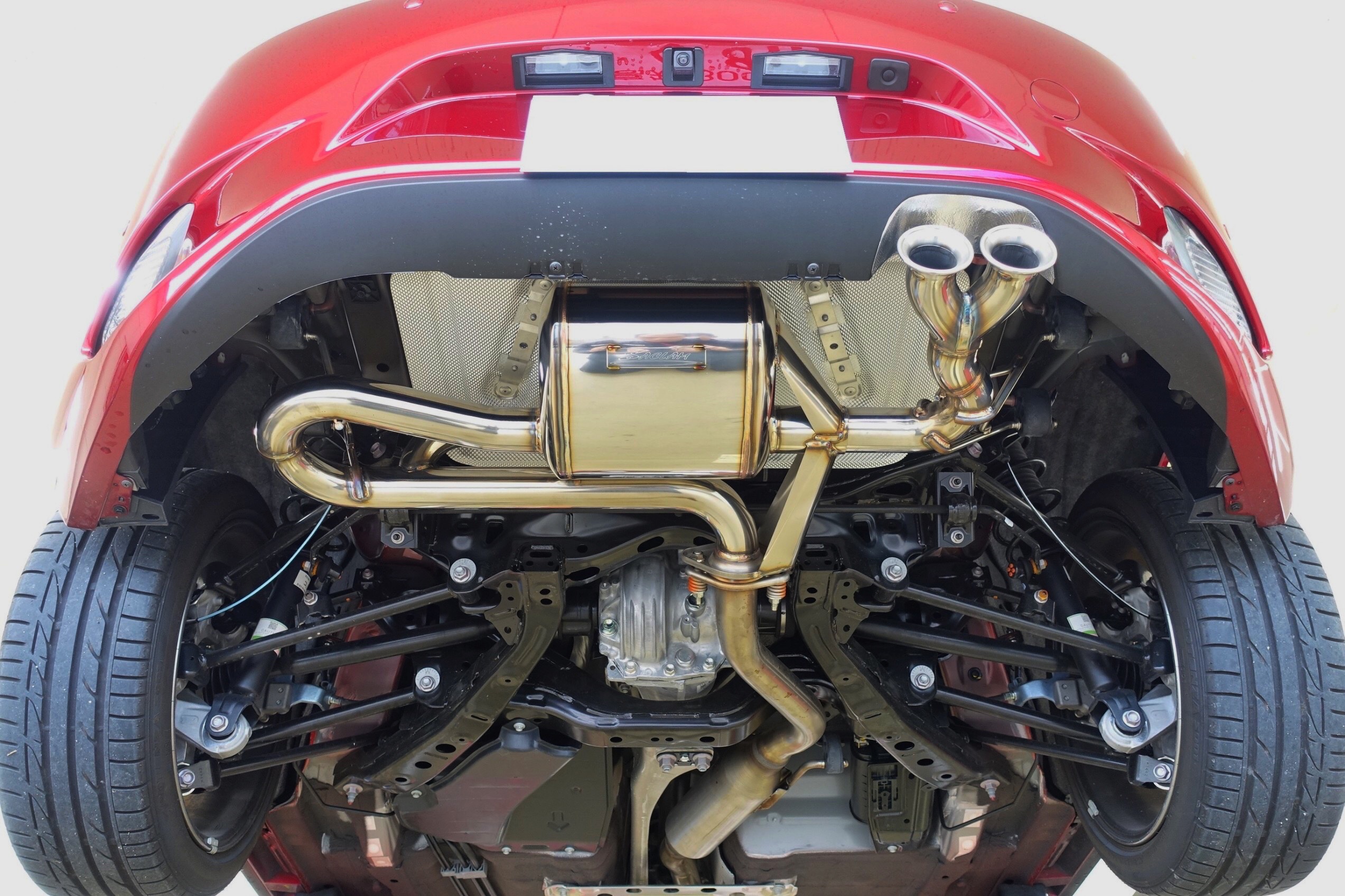 独特の快音と美しい見た目が“サクラム管”の特徴です！マツダ