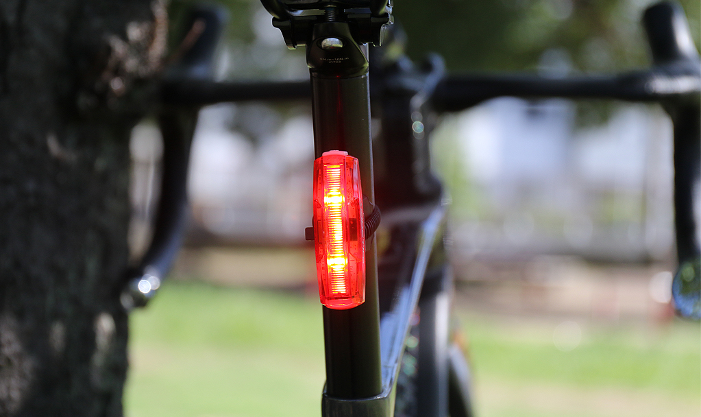 セーフティライト | 製品情報 | CATEYE（キャットアイ）