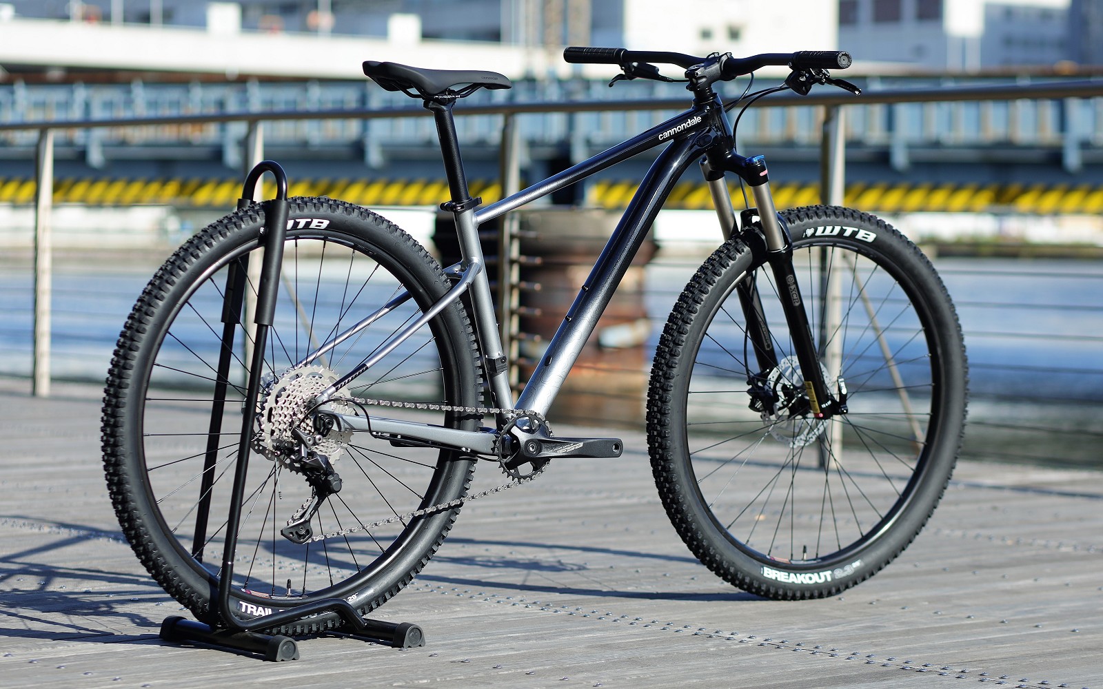 TRAIL SE4で始めるMTBライフ | キャノンデール横浜