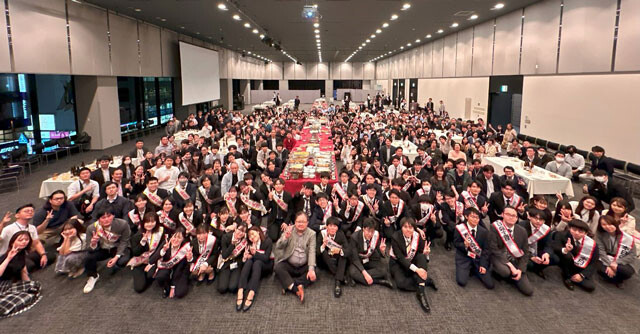 参加者総勢470名！大規模な新入社員歓迎会を開催しました - アプリ開発