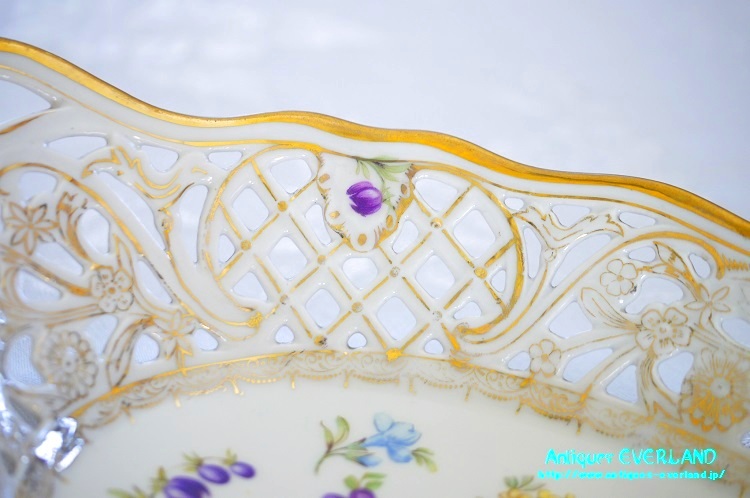 ドレスデン シューマン オープンワーク バスケット サクソンフラワー