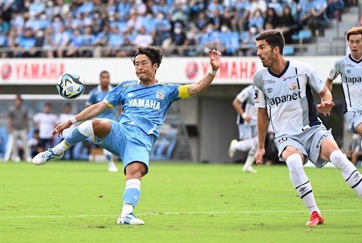 フォト】ジュビロ磐田のMF山田大記が鮮やかボレーシュート！長崎下し