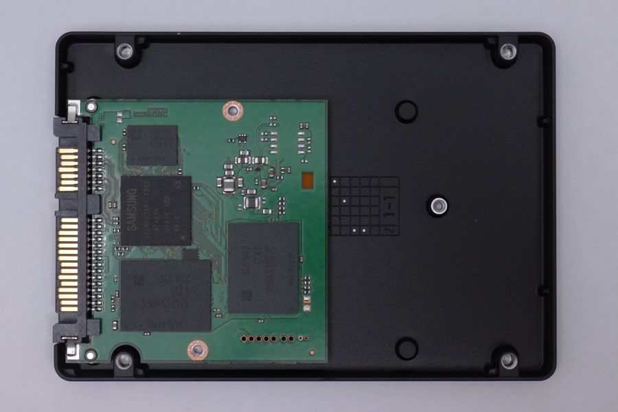 Samsung SSD 850EVOをよりによって選んだ理由 | 箱庭的ピュア