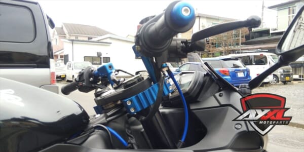 バイクハンドルのポジション、色を変えてドレスアップ！| AxxL