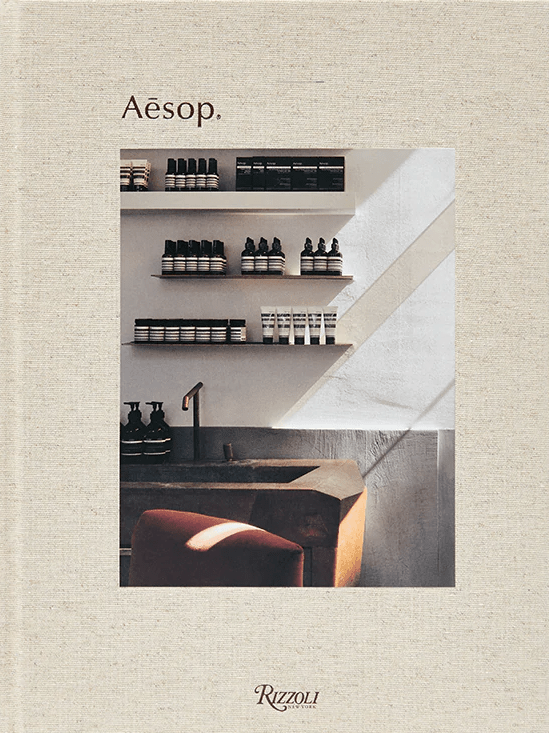 Aesopの歴史や空間設計を網羅した 336ページの書籍「Aesop: the book