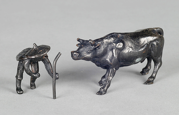 銅製添景「農夫と牛」 | 盆栽、盆栽書籍、盆栽鉢の通販│近代出版