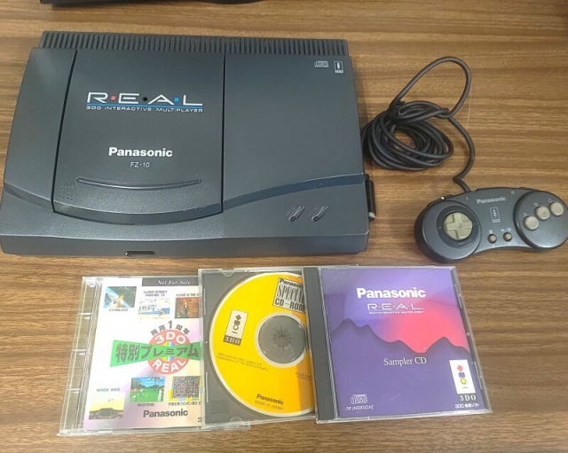 宅配買取】「ゲーム機」ではない「家電」だ！！ Panasonic 3DOの