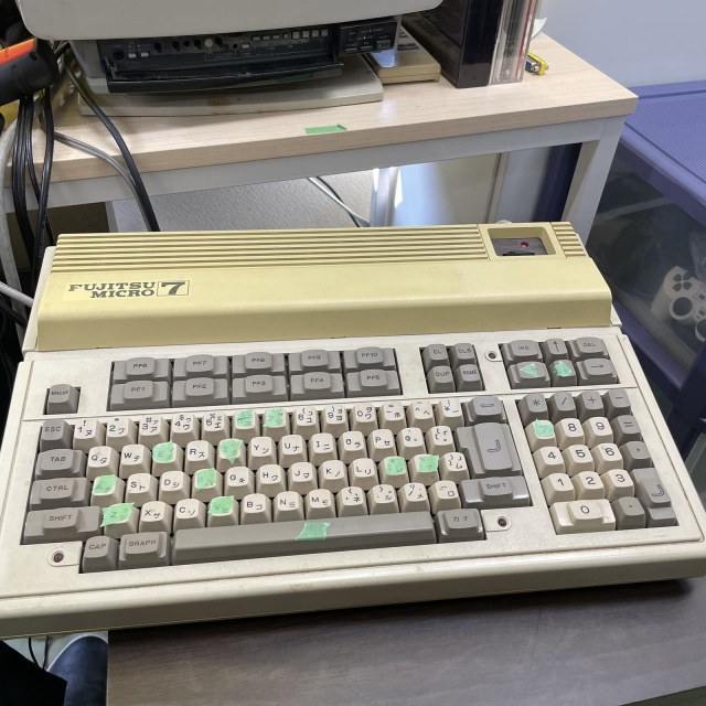 富士通FM-7のキーボード不良（入力反応）を修理しました｜BEEP
