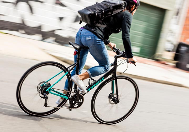 クロスバイクモデル一覧 | 大阪府・富田林市のスポーツ自転車専門店