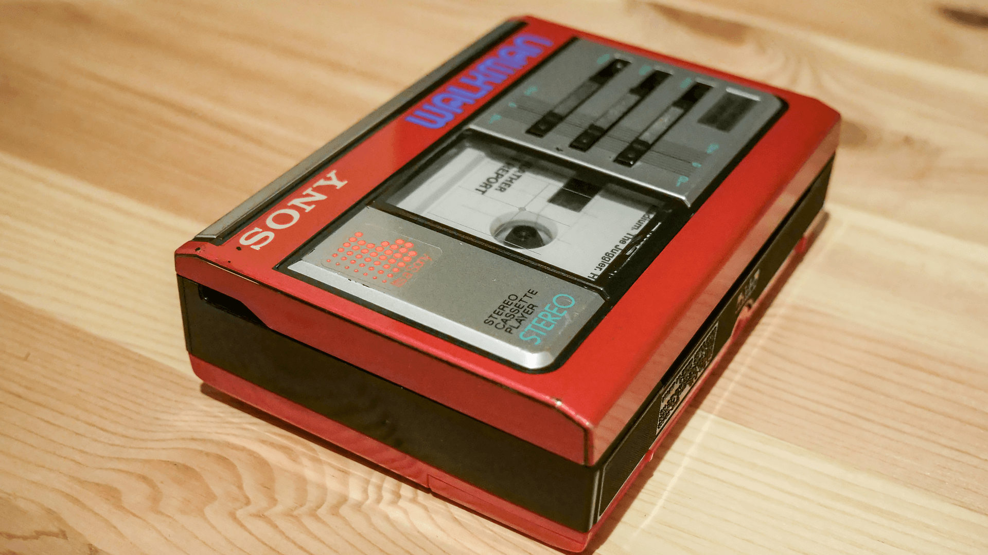 自分好みの音がつくれるカセットプレーヤーSONY WALKMAN WM-33