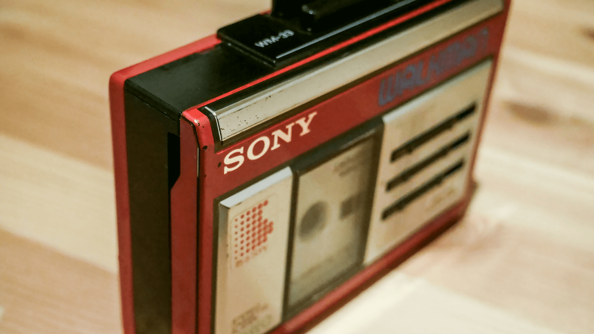 自分好みの音がつくれるカセットプレーヤーSONY WALKMAN WM-33