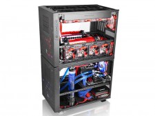 Thermaltake、E-ATX対応でもスタック可能な大型Cubeケース「Core X9